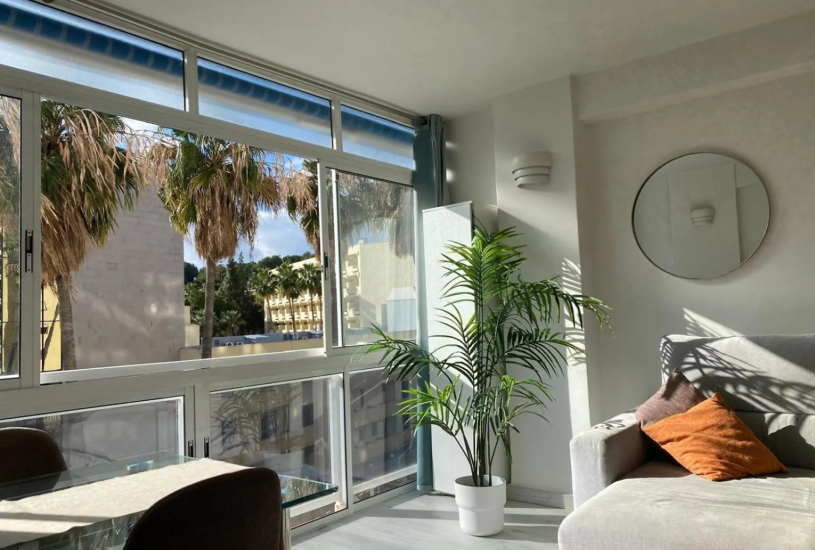 Sunny Seaview Torremolinos Daire İspanya
